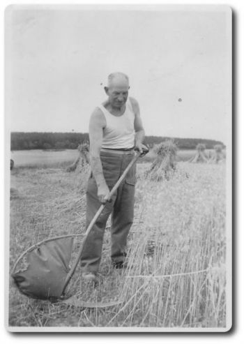 001-Cornelius-1955-wie-in-Gefangenschaft.jpg