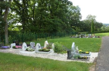 010-Friedhof.JPG