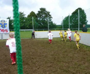 010-Maedchenfussball-Juni2013-11.JPG