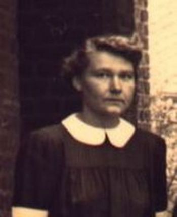 161 Lehrerin Steup 1953.jpg