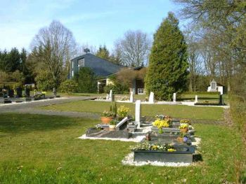 003-Friedhof-3.jpg