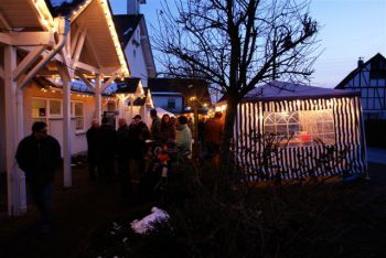 028-Weihnachtsmarkt-Nikolaus-2008.JPG