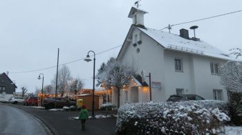 001-2017-Weihnachtsmarkt mit Nikolaus.jpg