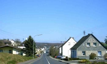 022-Hauptstrasse-Ortseingang-Unterdorf.jpg