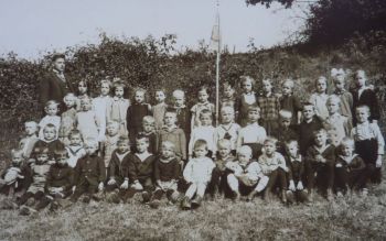 1930-Schulausflug-Ortmueller.jpg