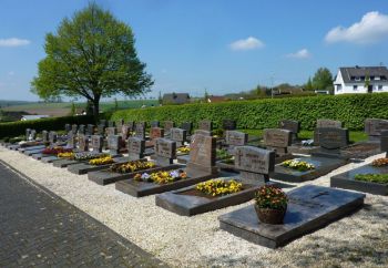 008-Friedhof.JPG