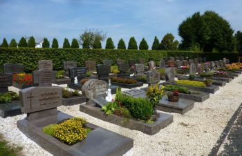 015-Friedhof.JPG