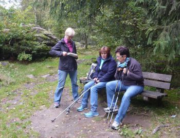 04-Baerbel-hat-Leckerlies.jpg