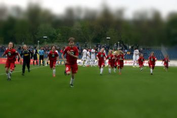 002-Einlaufteam-E.JPG