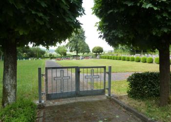 004-Friedhof.JPG