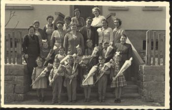 1958-Einschulung-mit-Muetter.jpg