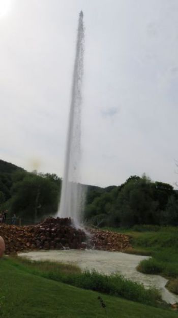2017-08.16.-Geysir-Andernach (10).JPG