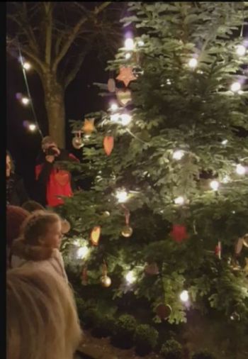 003-2016-Weihnachtsmarkt-mit Nikolaus.jpg