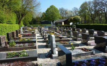 007-Friedhof.JPG