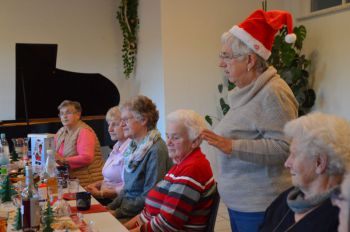 013-2019.12.18-Frauenhilfe-Wihnachtsfeier (8).JPG