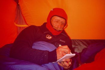 026-Alaska-4-Wartezeit.jpg
