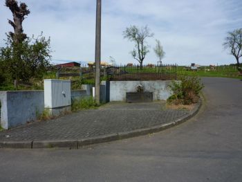 2010-Dorfbrunnen-Hanwerth.JPG
