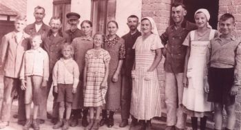 1942 Grossfamilie.jpg