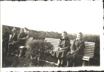 027-1955-v. l. Hanna-Helmi-Dorit-Inge-Doris.jpg