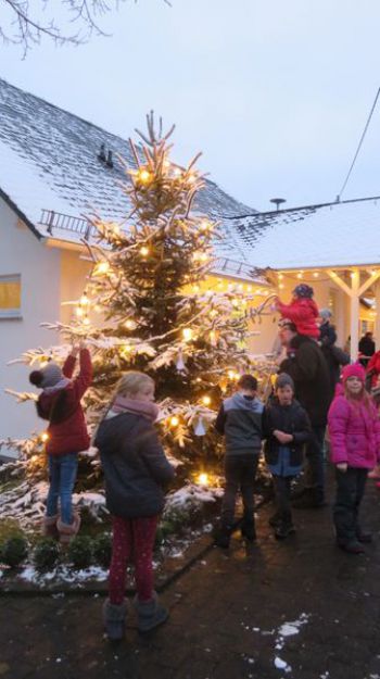 006-2017-Weihnachtsmarkt mit Nikolaus.jpg