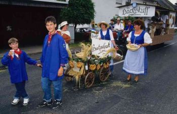 011-Festzug.jpg