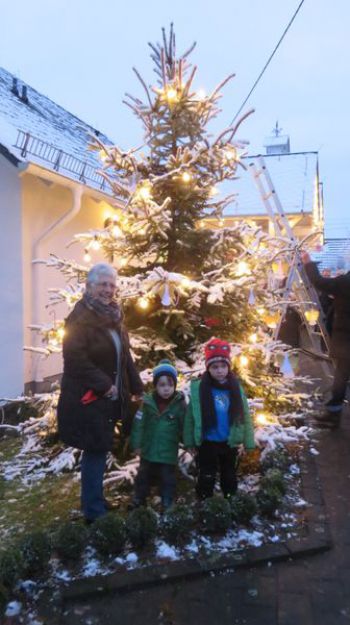 005-2017-Weihnachtsmarkt mit Nikolaus.jpg