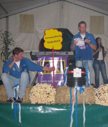 005-SamstagEroeffnung-Kirmesekel.JPG
