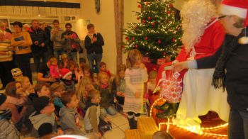 020-2017-Weihnachtsmarkt mit Nikolaus.jpg