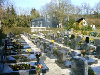 001-Friedhof-1.jpg