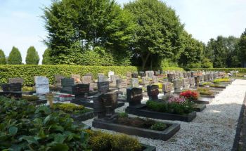 014-Friedhof.JPG