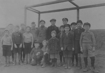 1935 Fussballjugend.jpg