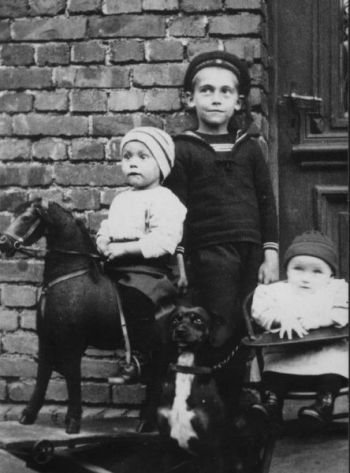 Familie-Wolf-Kinder-a.jpg