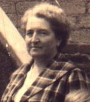 1954 Lehrerin Baum.jpg